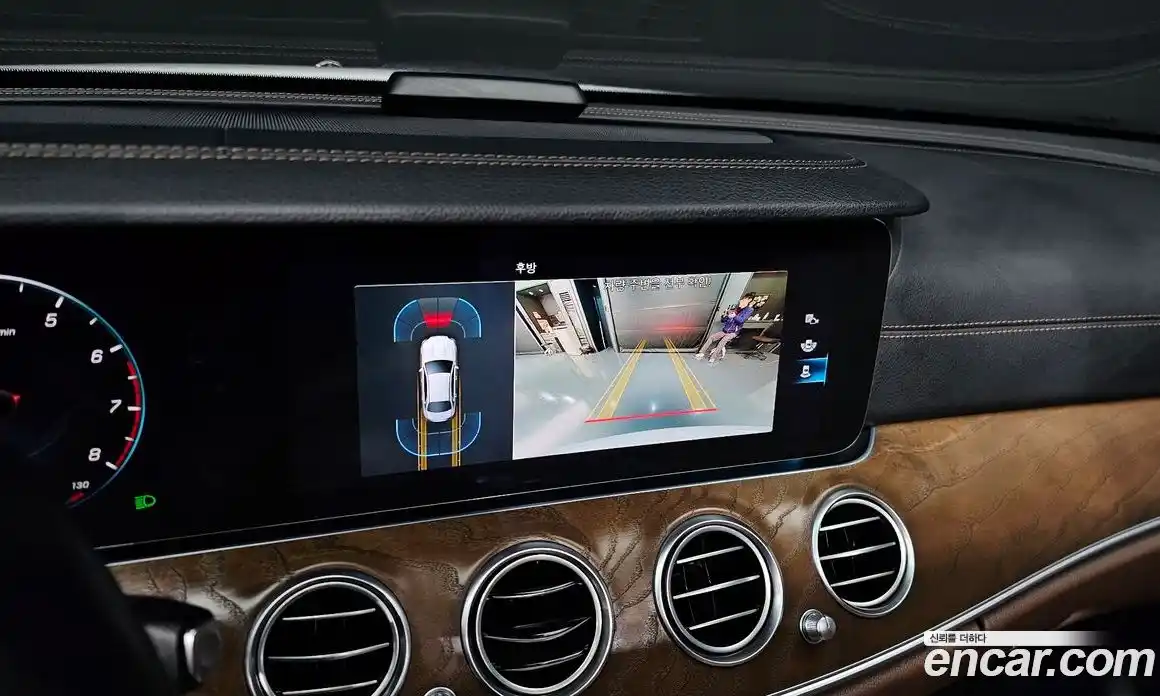 Mercedes-Benz E-Class 2021 2.0 Автомат в Москве № 158982, фото 16