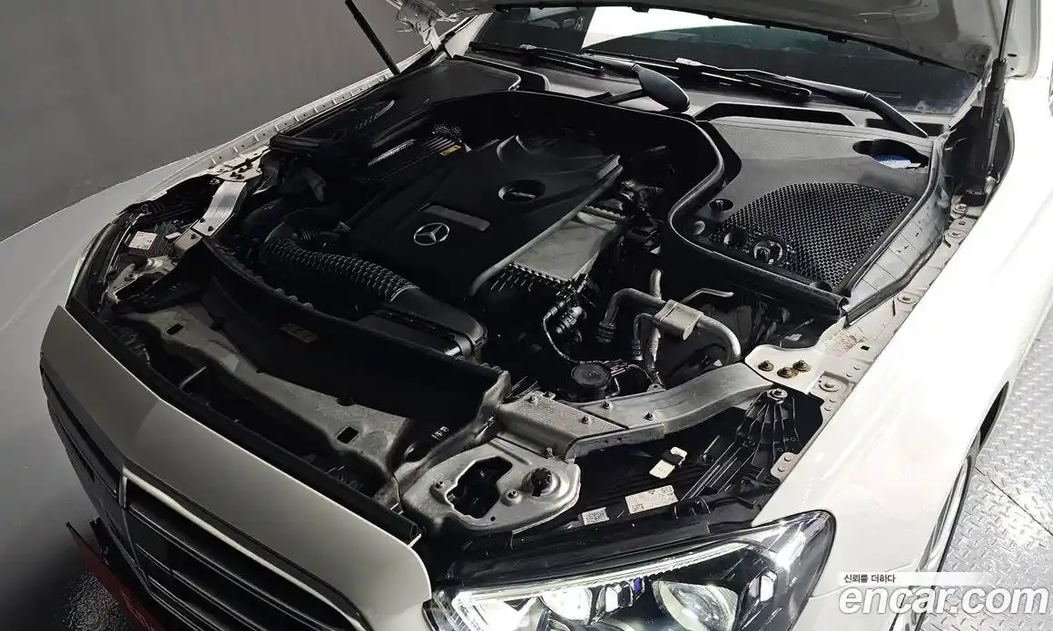 Mercedes-Benz E-Class 2021 2.0 Автомат в Москве № 158982, фото 6