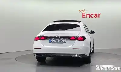 Mercedes-Benz E-Class 2025 2.0 Автомат в Москве № 160033, миниатюра 4