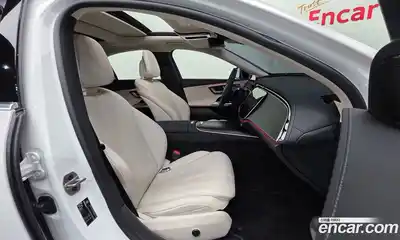 Mercedes-Benz E-Class 2025 2.0 Автомат в Москве № 160033, миниатюра 10