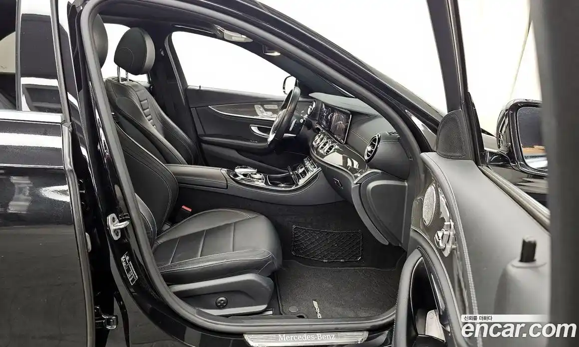 Mercedes-Benz E-Class 2020 2.0 Автомат в Москве № 160408, фото 11