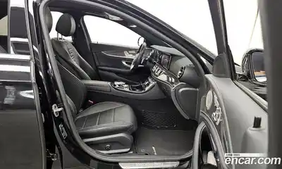 Mercedes-Benz E-Class 2020 2.0 Автомат в Москве № 160408, миниатюра 11