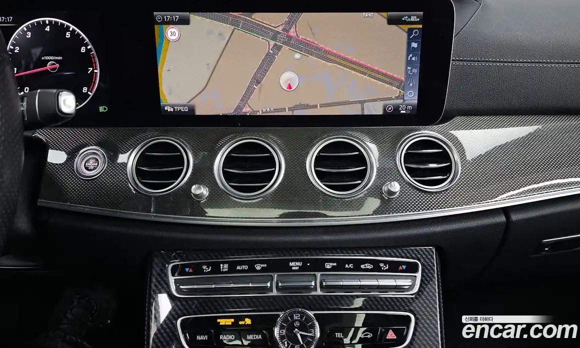 Mercedes-Benz E-Class 2020 2.0 Автомат в Москве № 160408, фото 14