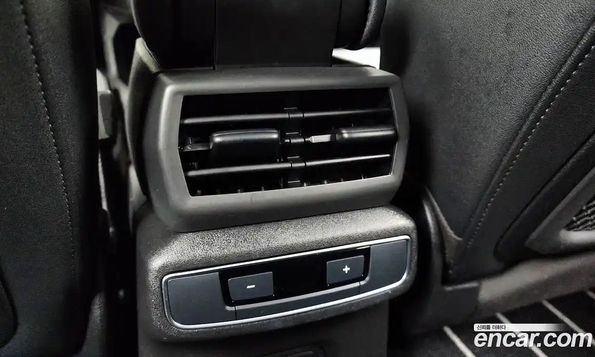 Audi Q4 e-tron 2023 0.2 Автомат в Москве № 162667, фото 20