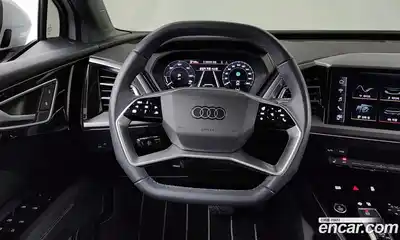 Audi Q4 e-tron 2023 0.2 Автомат в Москве № 162667, миниатюра 3
