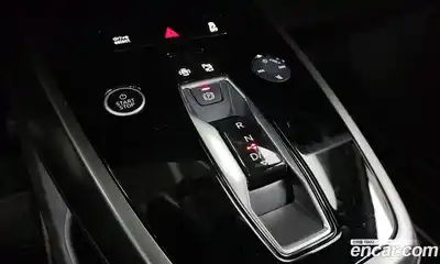 Audi Q4 e-tron 2023 0.2 Автомат в Москве № 162667, миниатюра 4