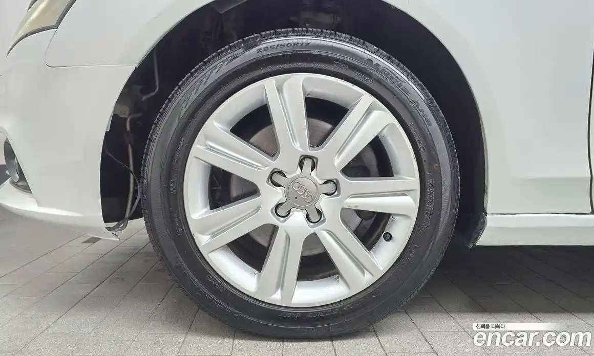 Audi A4 2012 2.0 Автомат в Москве № 163901, фото 17