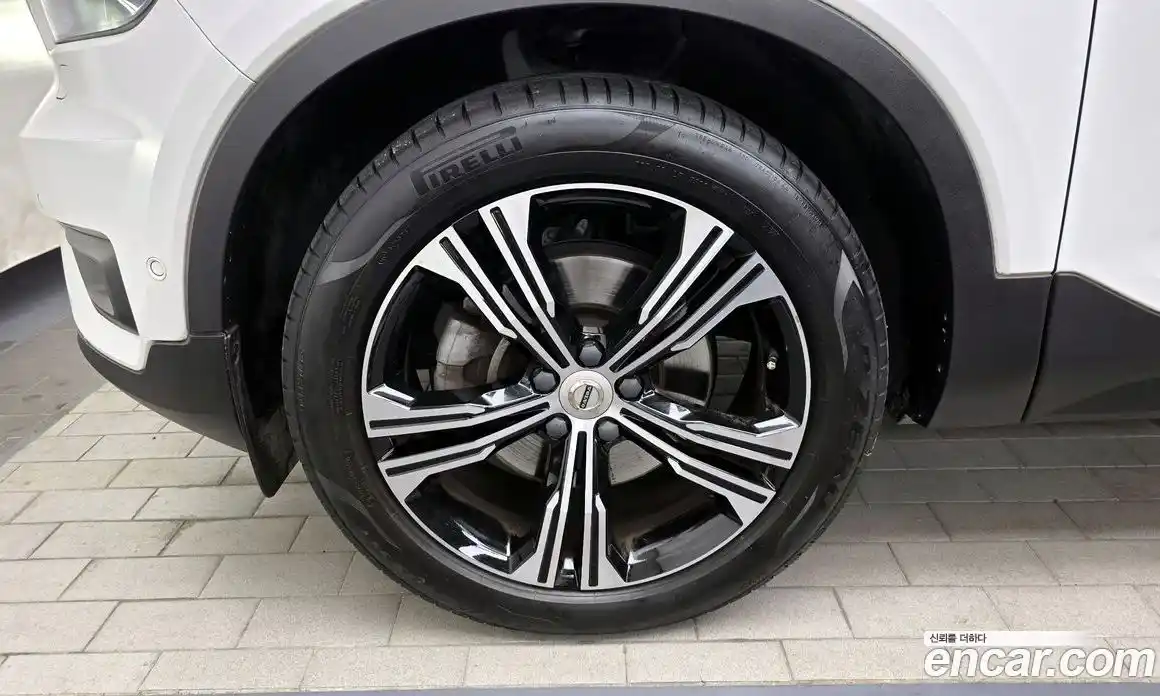 Volvo XC40 2021 2.0 Автомат в Москве № 164142, фото 5