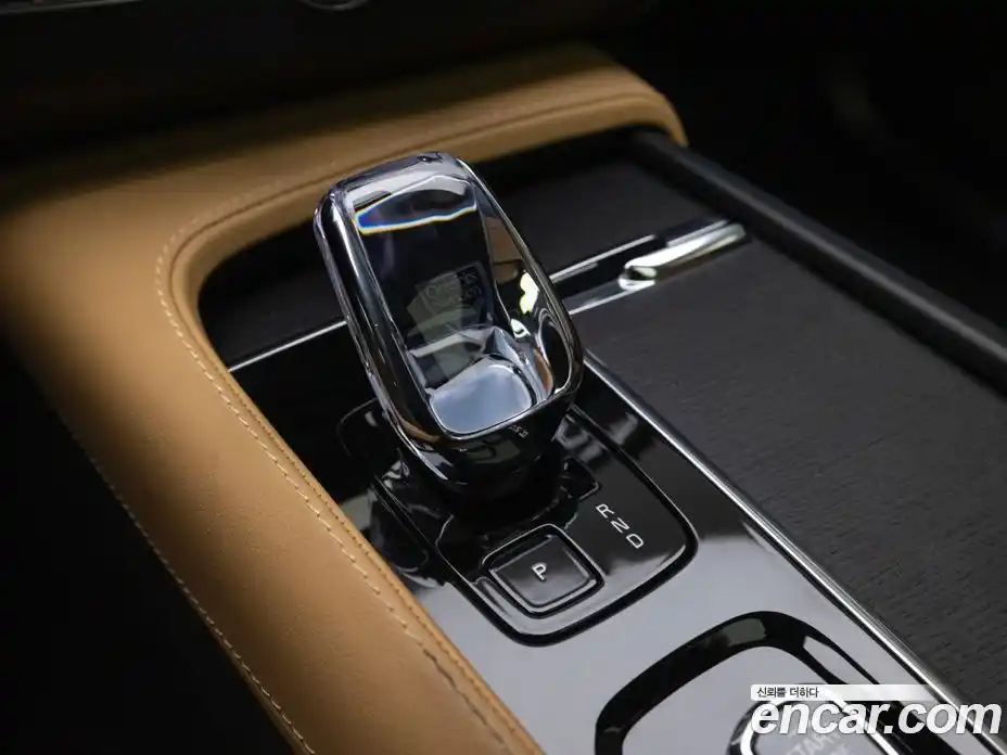 Volvo XC90 2024 2.0 Автомат в Москве № 164733, фото 12