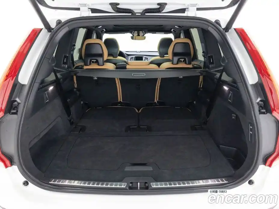 Volvo XC90 2024 2.0 Автомат в Москве № 164733, фото 17