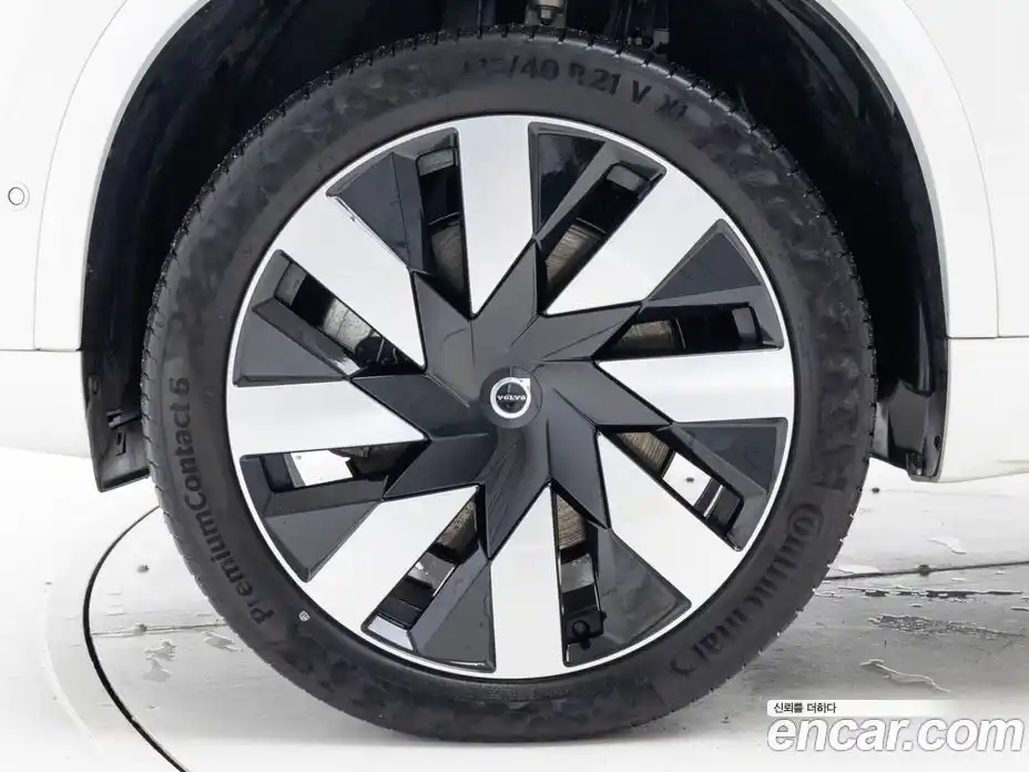 Volvo XC90 2024 2.0 Автомат в Москве № 164733, фото 5