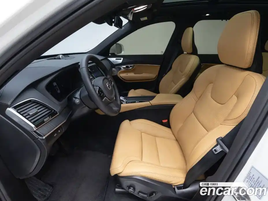 Volvo XC90 2024 2.0 Автомат в Москве № 164733, фото 9