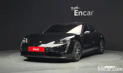Porsche Taycan, 2021