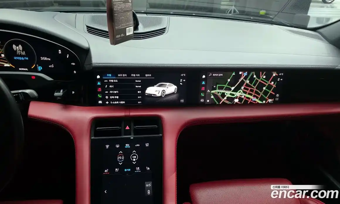 Porsche Taycan 2021 0.1 Автомат в Москве № 165275, фото 14