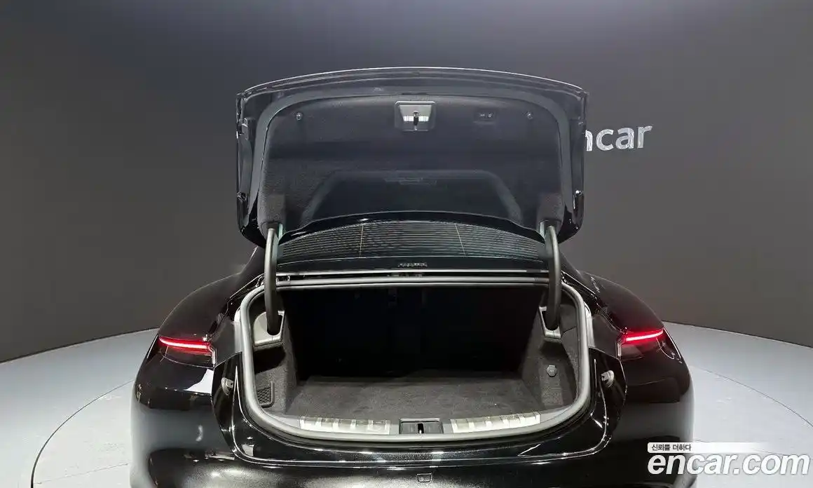 Porsche Taycan 2021 0.1 Автомат в Москве № 165275, фото 20