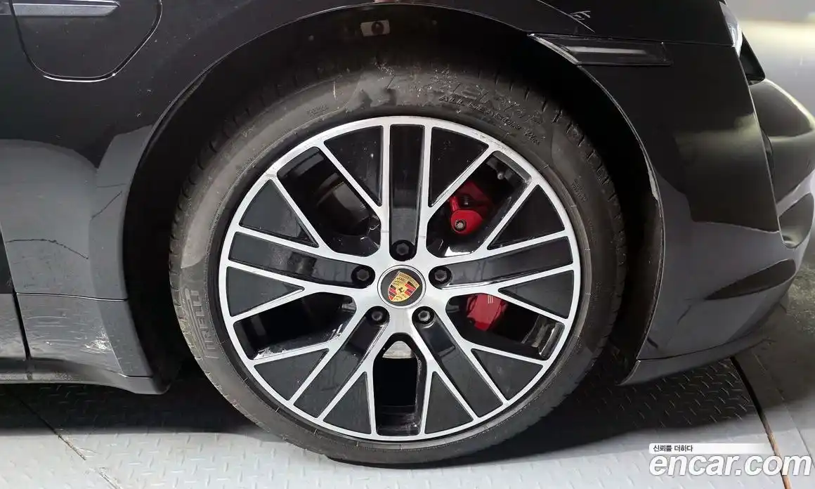 Porsche Taycan 2021 0.1 Автомат в Москве № 165275, фото 5