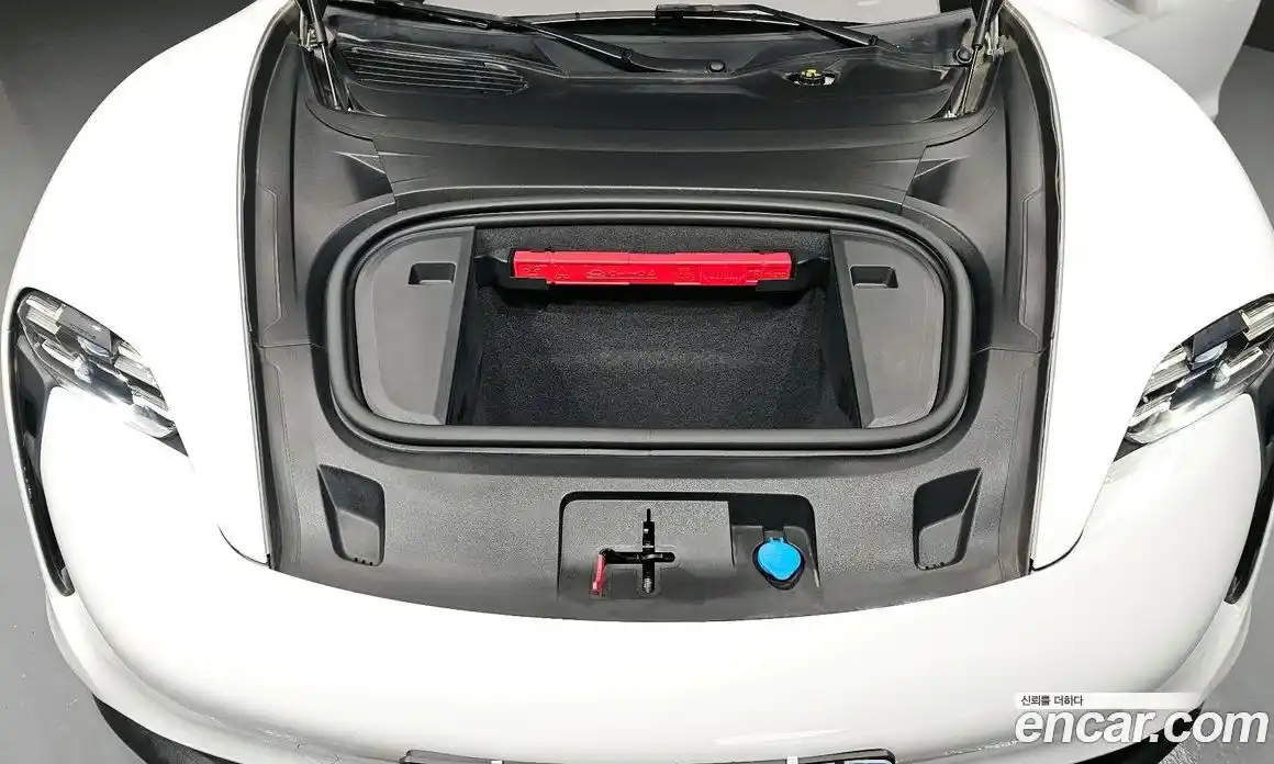 Porsche Taycan 2021 0.1 Автомат в Москве № 165293, фото 13