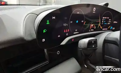 Porsche Taycan 2021 0.1 Автомат в Москве № 165293, миниатюра 2