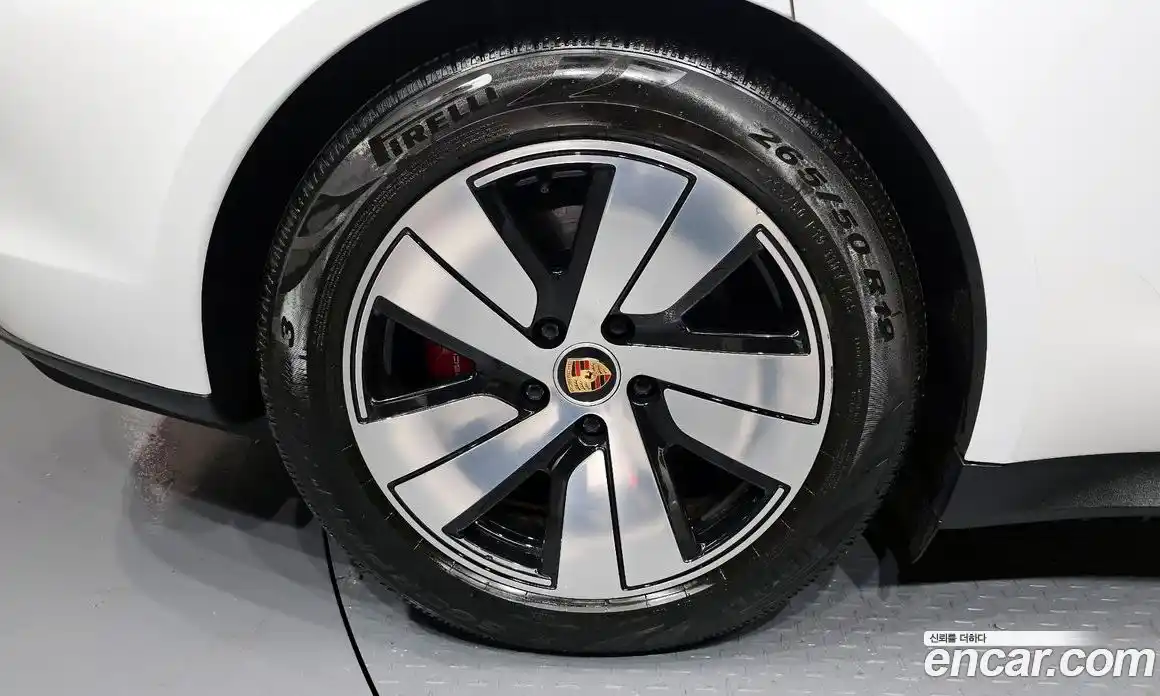 Porsche Taycan 2021 0.1 Автомат в Москве № 165293, фото 3