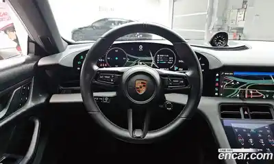 Porsche Taycan 2021 0.1 Автомат в Москве № 165293, миниатюра 4