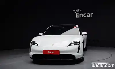 Porsche Taycan 2021 0.1 Автомат в Москве № 165293, миниатюра 5