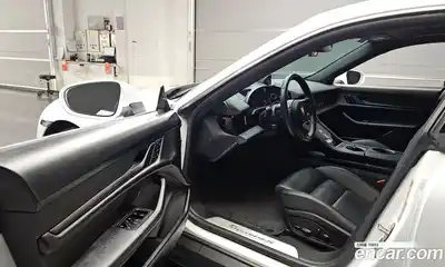 Porsche Taycan 2021 0.1 Автомат в Москве № 165293, миниатюра 7