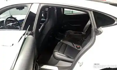 Porsche Taycan 2021 0.1 Автомат в Москве № 165293, миниатюра 9