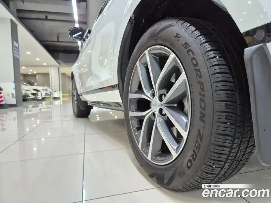 Land Rover Range-Rover Evoque 2025 2.0 Автомат в Москве № 166087, фото 20