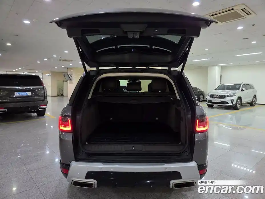 Land Rover Range-Rover Sport 2019 3.0 Автомат в Москве № 166892, фото 19