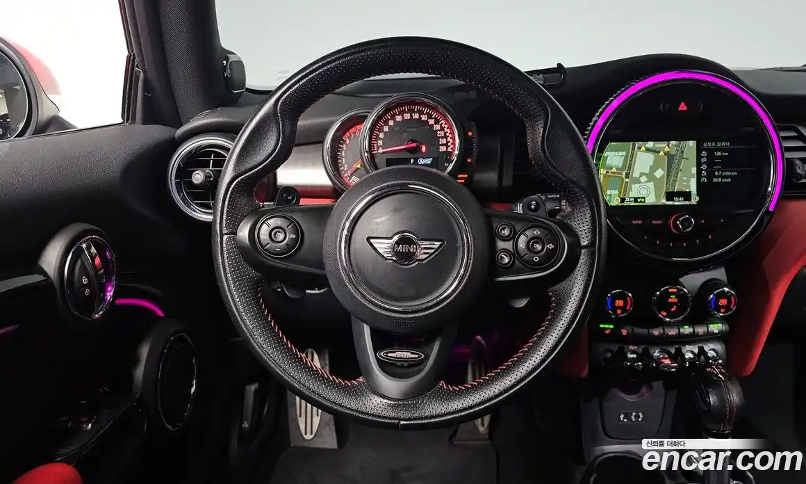 Mini Cooper 2018 2.0 Автомат в Москве № 167171, фото 12