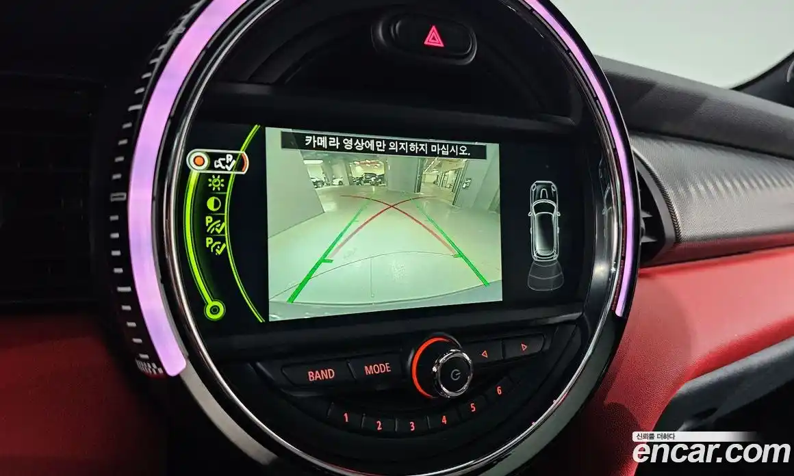 Mini Cooper 2018 2.0 Автомат в Москве № 167171, фото 14