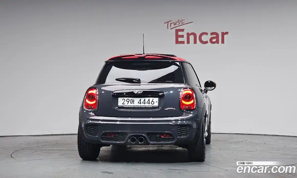 Mini Cooper 2018 2.0 Автомат в Москве № 167171, фото 3