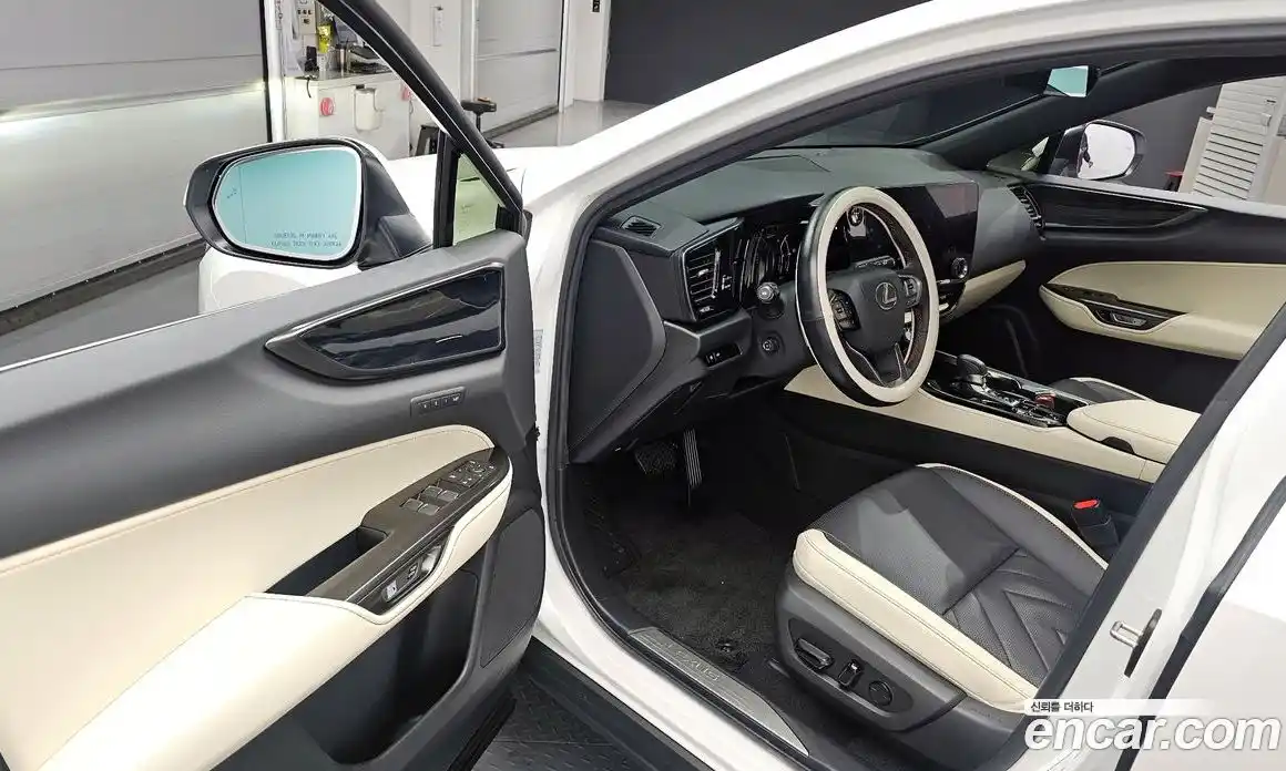 Lexus NX 2024 2.5 Автомат в Москве № 168055, фото 16