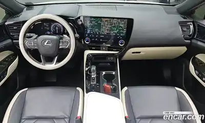 Lexus NX 2024 2.5 Автомат в Москве № 168055, миниатюра 2