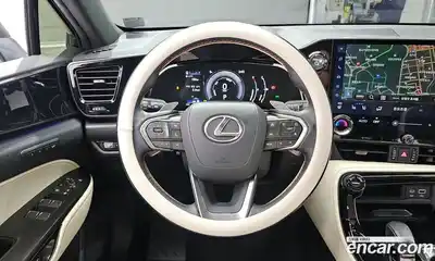 Lexus NX 2024 2.5 Автомат в Москве № 168055, миниатюра 5
