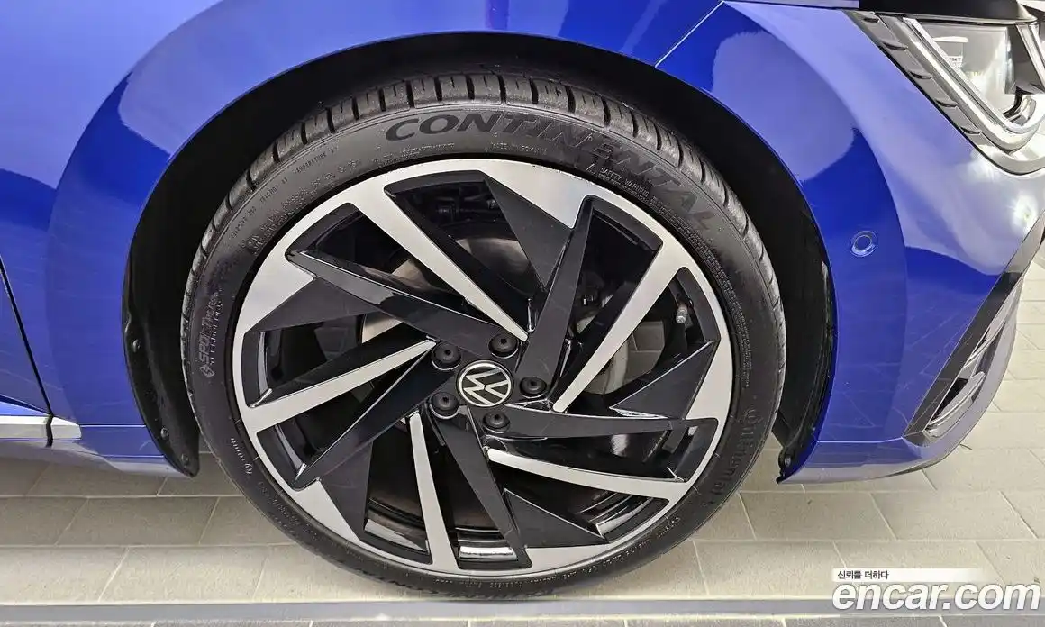 Volkswagen Arteon 2023 2.0 Автомат в Москве № 168863, фото 5