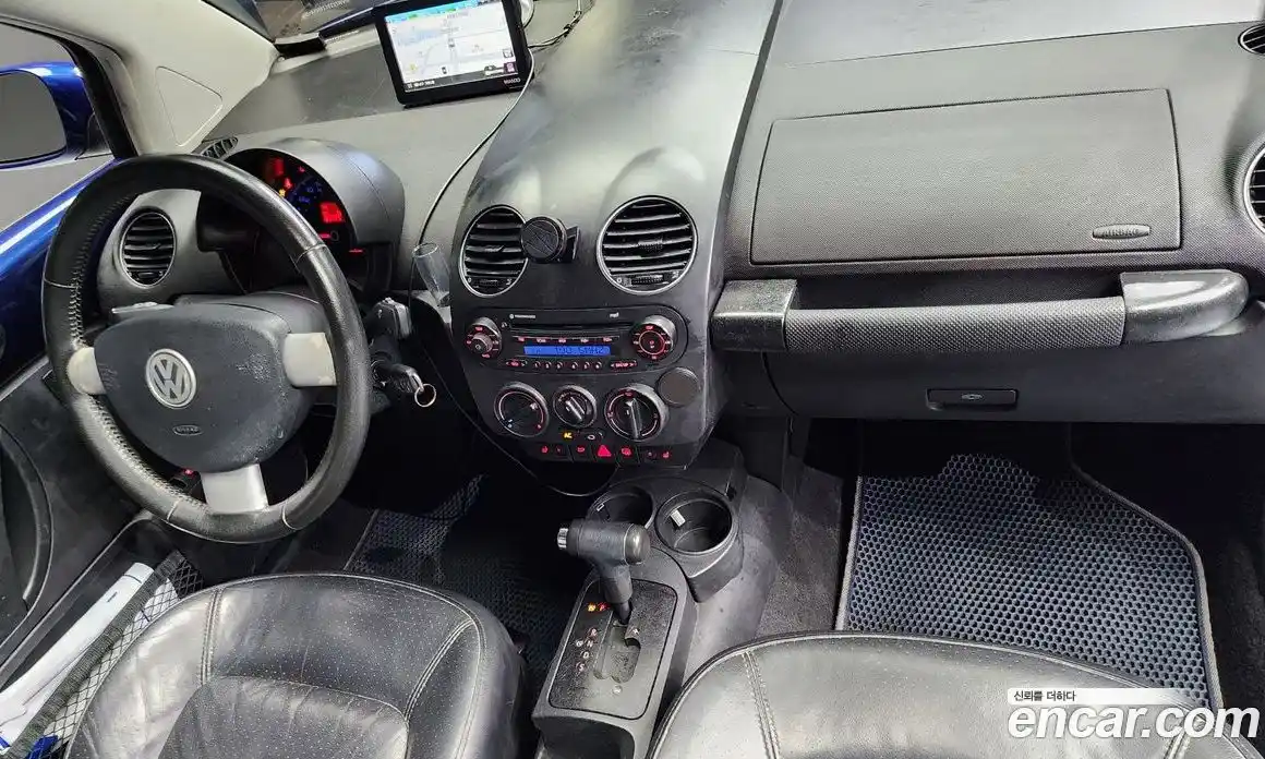 Volkswagen Beatle 2008 2.0 Автомат в Москве № 168988, фото 14