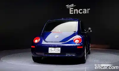 Volkswagen Beatle 2008 2.0 Автомат в Москве № 168988, миниатюра 3