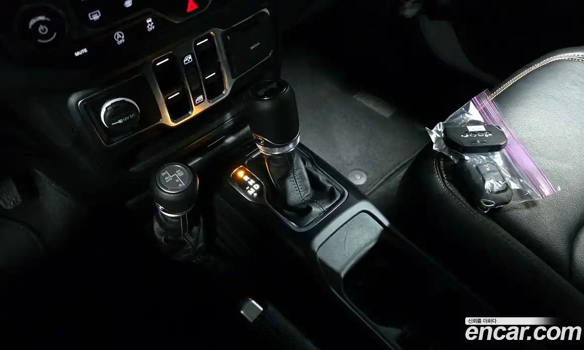 Jeep Wrangler 2025 2.0 Автомат в Москве № 169358, фото 7