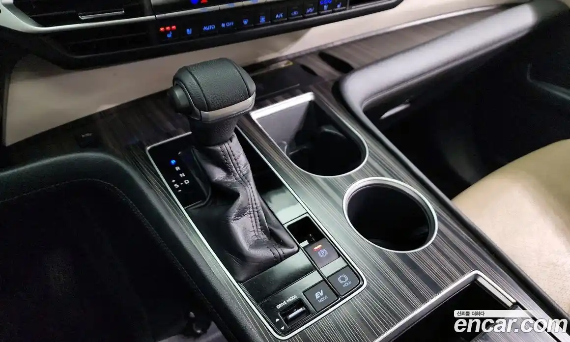 Toyota Sienna 2021 2.5 Автомат в Москве № 170206, фото 15