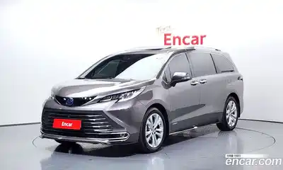 Toyota Sienna 2021 2.5 Автомат в Москве № 170206, миниатюра 2