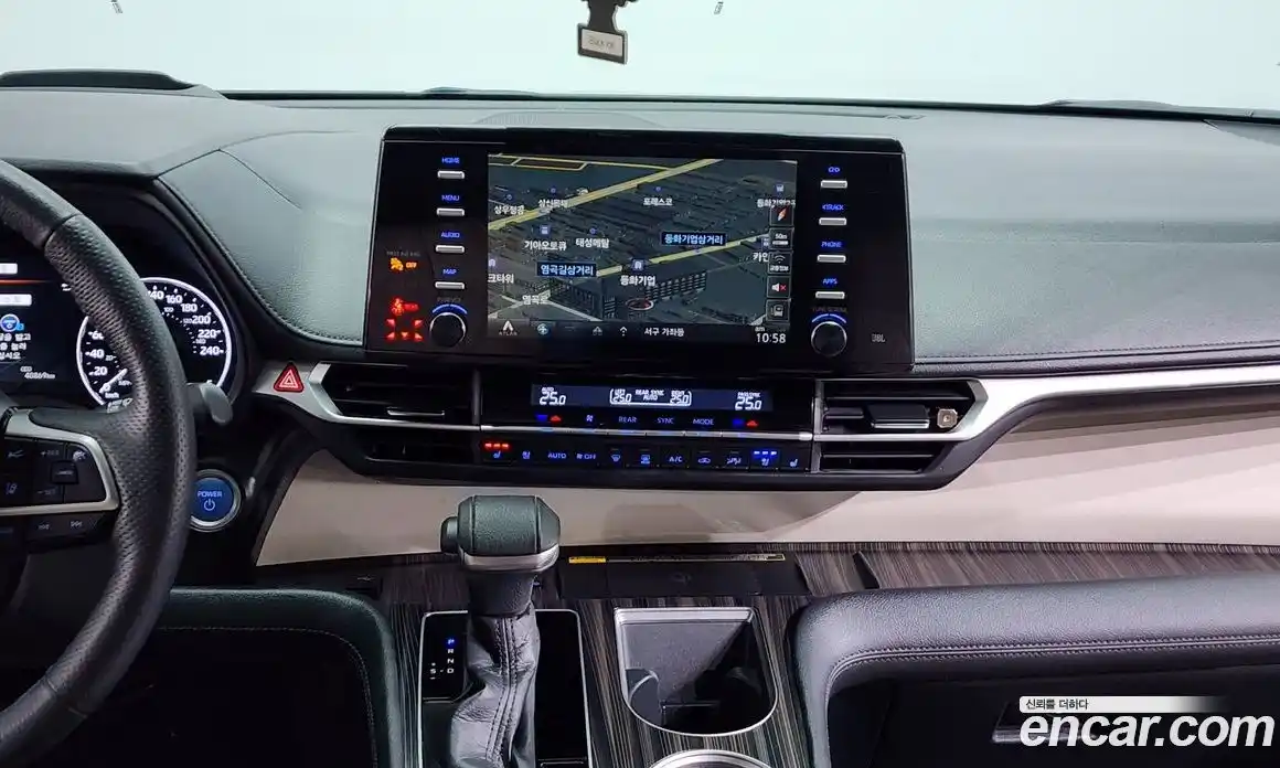 Toyota Sienna 2021 2.5 Автомат в Москве № 170206, фото 9