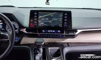 Toyota Sienna 2021 2.5 Автомат в Москве № 170206, миниатюра 9