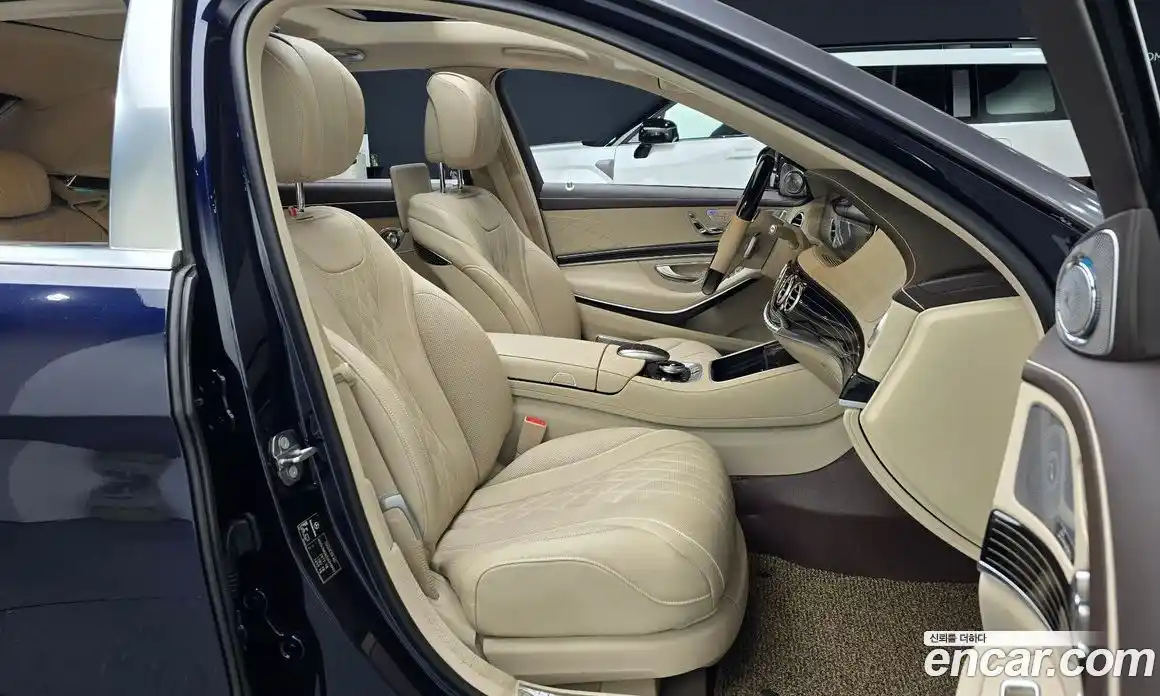 Mercedes-Benz S-Class 2018 4.0 Автомат в Москве № 178032, фото 14