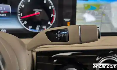 Mercedes-Benz S-Class 2018 4.0 Автомат в Москве № 178032, миниатюра 2