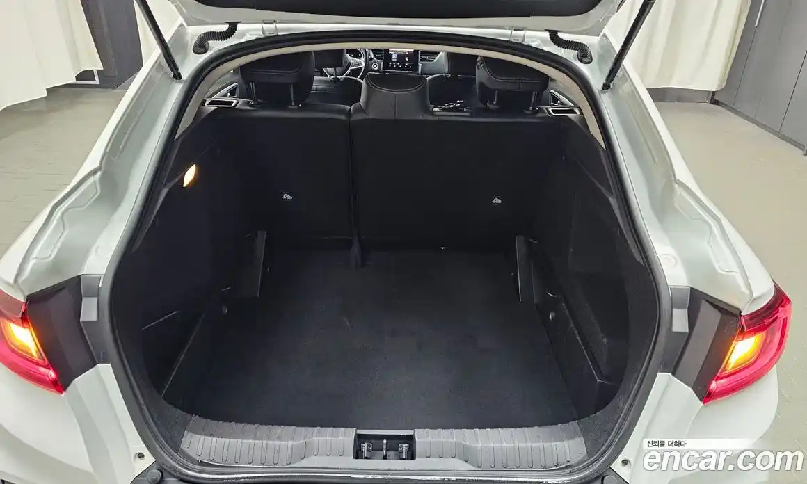 Renault XM3 2023 1.6 Автомат в Москве № 181009, фото 15