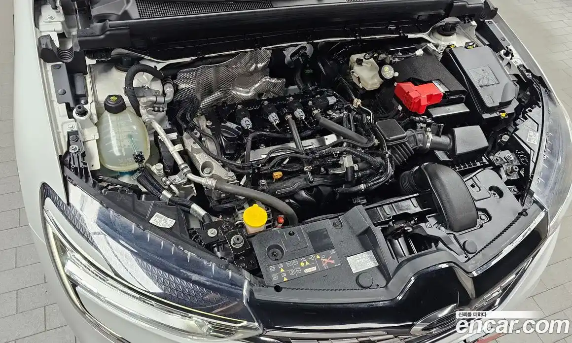 Renault XM3 2023 1.6 Автомат в Москве № 181009, фото 18