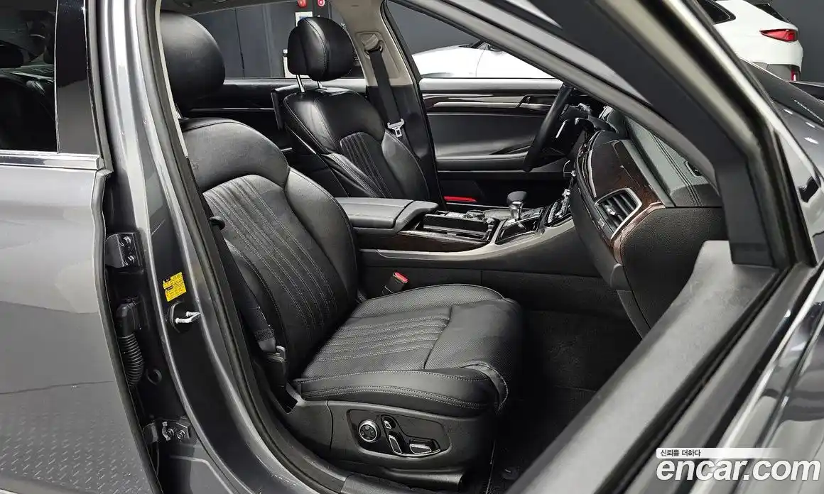 Genesis EQ900 2016 3.8 Автомат в Москве № 18210, фото 13