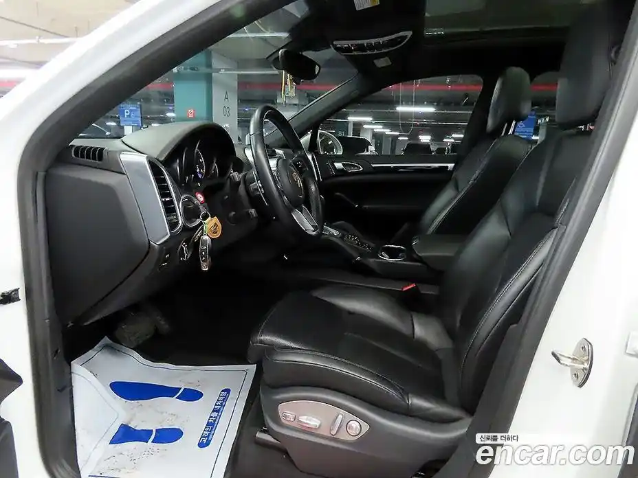 Porsche Cayenne 2017 3.0 Автомат в Москве № 186897, фото 6