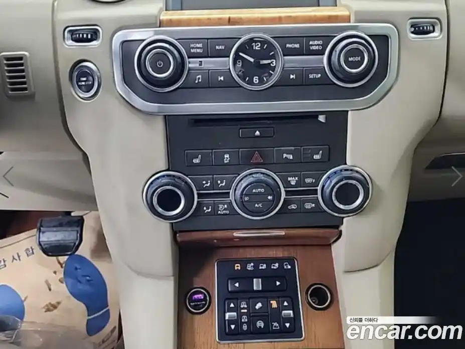 Land Rover Discovery 2015 3.0 Автомат в Москве № 190610, фото 7